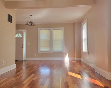 6612 Birchwood Avenue - Photo Thumbnail 7