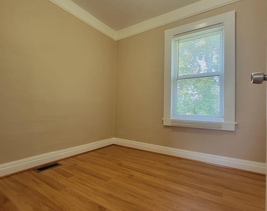 6612 Birchwood Avenue - Photo Thumbnail 19