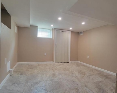6612 Birchwood Avenue - Photo Thumbnail 11