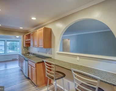 124 Hilldale Court - Photo Thumbnail 24