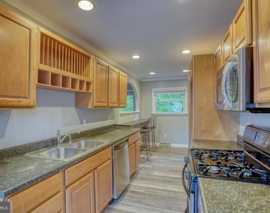 124 Hilldale Court - Photo Thumbnail 21