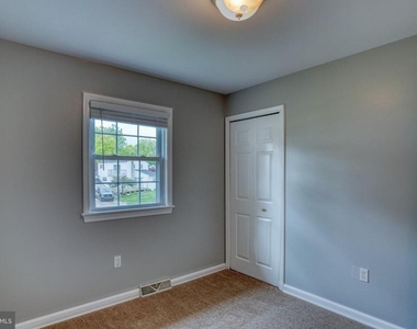 124 Hilldale Court - Photo Thumbnail 30