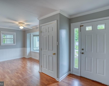 124 Hilldale Court - Photo Thumbnail 11