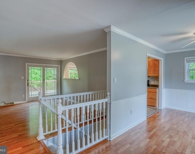 124 Hilldale Court - Photo Thumbnail 12