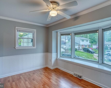 124 Hilldale Court - Photo Thumbnail 18