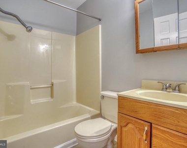 124 Hilldale Court - Photo Thumbnail 28