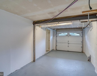 124 Hilldale Court - Photo Thumbnail 42