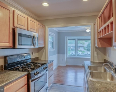 124 Hilldale Court - Photo Thumbnail 27