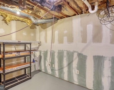 124 Hilldale Court - Photo Thumbnail 41