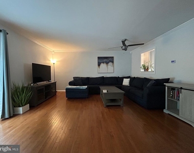 5059 E Woodmill Drive - Photo Thumbnail 4