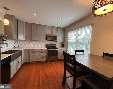 5059 E Woodmill Drive - Photo Thumbnail 9