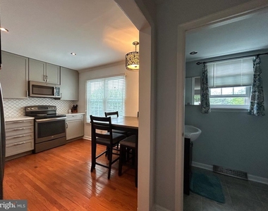 5059 E Woodmill Drive - Photo Thumbnail 8