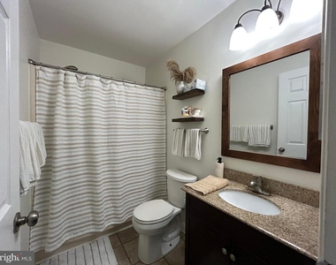 5059 E Woodmill Drive - Photo Thumbnail 17