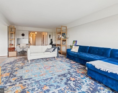 4201 Cathedral Avenue Nw - Photo Thumbnail 8
