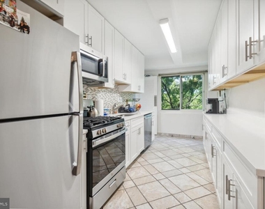 4201 Cathedral Avenue Nw - Photo Thumbnail 11