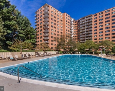 4201 Cathedral Avenue Nw - Photo Thumbnail 1