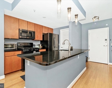 1117 10th Street Nw - Photo Thumbnail 8