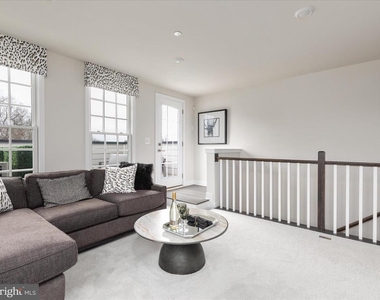 1341 Aspen Nw - Photo Thumbnail 7