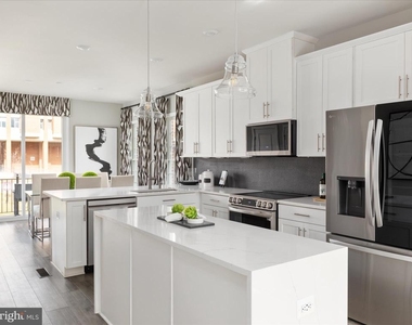1341 Aspen Nw - Photo Thumbnail 20