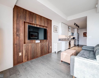 70 N Street Se - Photo Thumbnail 7