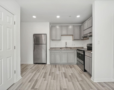1642 16th Street Se - Photo Thumbnail 7