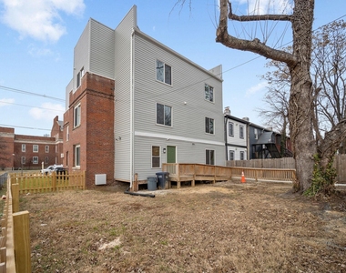 1642 16th Street Se - Photo Thumbnail 2