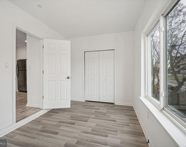 1642 16th Street Se - Photo Thumbnail 14