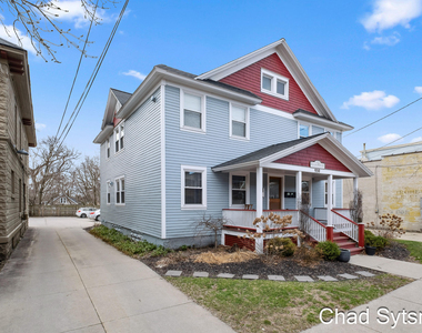 930 Wealthy Street Se - Photo Thumbnail 12