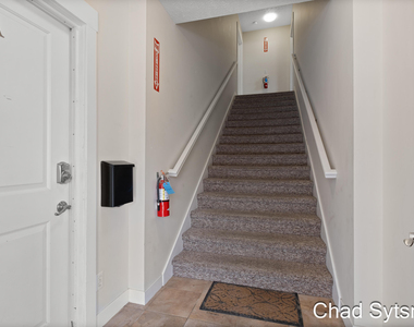 930 Wealthy Street Se - Photo Thumbnail 1