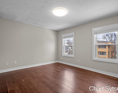 930 Wealthy Street Se - Photo Thumbnail 6