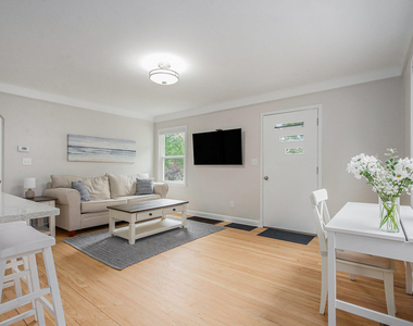 1207 Prescott Avenue - Photo Thumbnail 5
