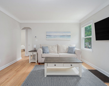 1207 Prescott Avenue - Photo Thumbnail 4