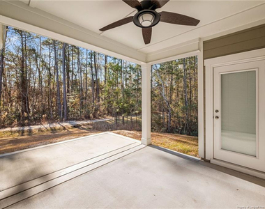 107 Glenwood Court - Photo Thumbnail 29