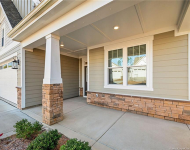 107 Glenwood Court - Photo Thumbnail 3