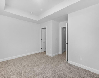 107 Glenwood Court - Photo Thumbnail 26