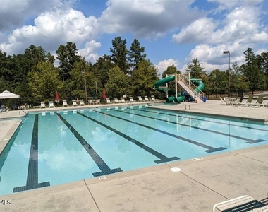 221 Irving Way - Photo Thumbnail 24
