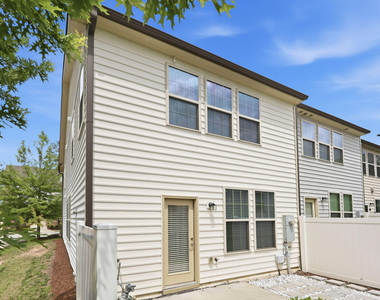 221 Irving Way - Photo Thumbnail 30