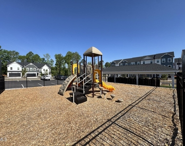3010 Evertonian Place - Photo Thumbnail 24