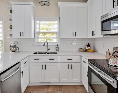 3100 Felbrigg Drive Drive - Photo Thumbnail 7