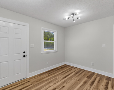 137 Grange Street - Photo Thumbnail 11