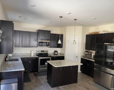 119 Cumberland Drive - Photo Thumbnail 2