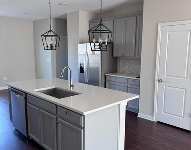4226 Mahal Avenue - Photo Thumbnail 8