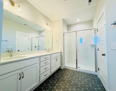2116 Big Falls Drive - Photo Thumbnail 14