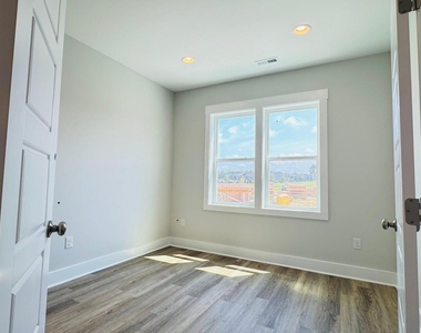 2116 Big Falls Drive - Photo Thumbnail 10