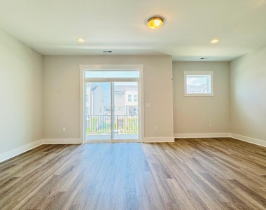 2116 Big Falls Drive - Photo Thumbnail 16
