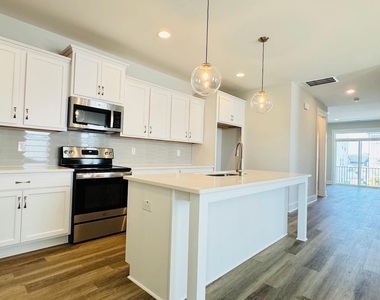 2116 Big Falls Drive - Photo Thumbnail 7