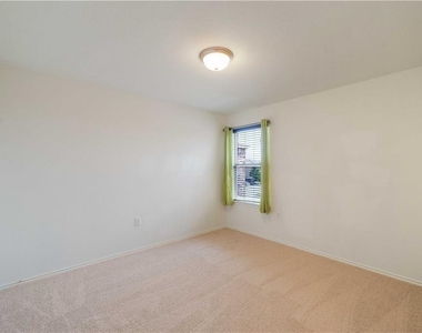 11012 Culzean Dr - Photo Thumbnail 13