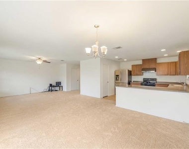 11012 Culzean Dr - Photo Thumbnail 8