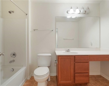 11012 Culzean Dr - Photo Thumbnail 15