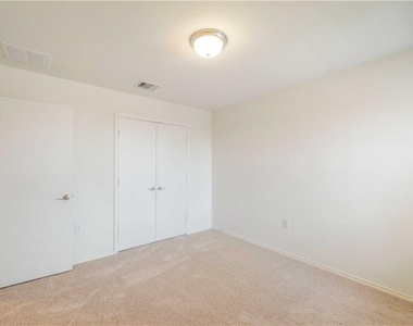11012 Culzean Dr - Photo Thumbnail 12